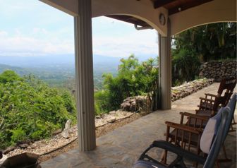 Impresionante casa con vistas panorámicas ubicada en Vista Atenas en Atenas, Alajuela — $460,000 - Foto 3 de 30