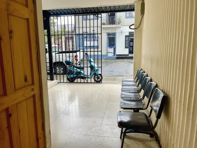 Venta de propiedad comercial en El Carmen, San José en Carmen, San José — $330,000 - Foto 3 de 9