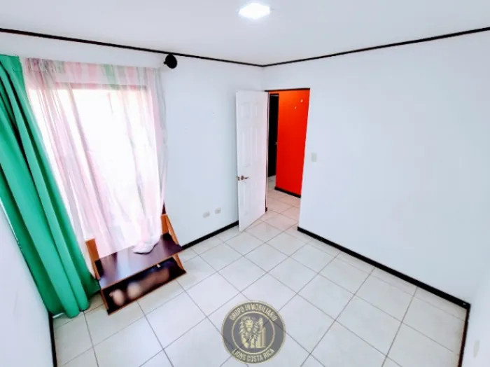Se Vende o Se Alquila con Opción de Compra Hermosa Propiedad en Terra Nova, Dulce Nombre, Cartago  en Dulce Nombre, Cartago — ₡ 78 000 000 - Foto 2 de 15