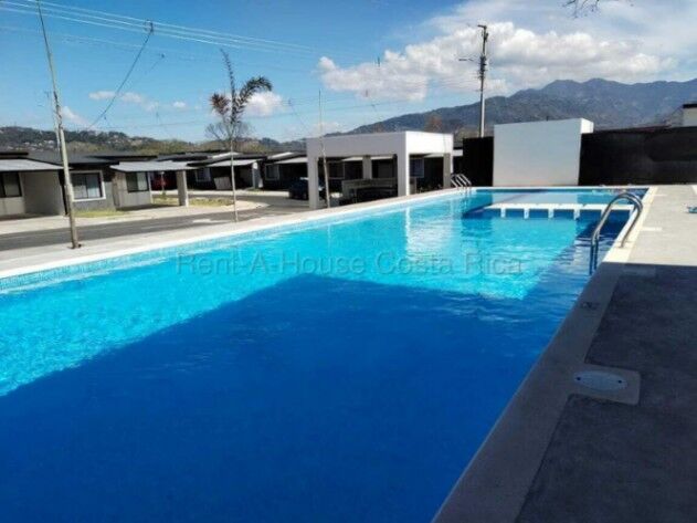 Alquiler de Casa en Pozos de Santa Ana. RAH 26-1996 en Pozos, Santa Ana, San José — $1,500