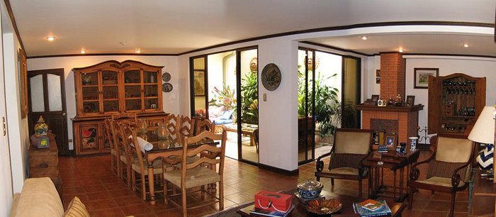 Casa en venta Curridabat, excelente condominio. 5PDC7190237 in Curridabat, San José — $350,000