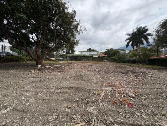 Venta de Lote en San Rafael, Escazú. RAH 26-1100 en San Rafael, Escazú, San José — $1,200,000