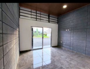 🏢 ¡LOCALES COMERCIALES EN ALQUILER EN EL CENTRO DE GUÁPILES! en Guápiles, Pococí, Limón — 240 000 ₡ - Foto 4 de 10