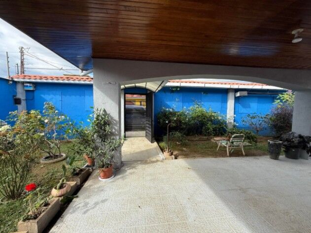CASA EN VENTA, MERCEDES, HEREDIA . Cod#25-1226 en Mercedes, Heredia — ₡ 180 000 000 - Foto 3 de 10