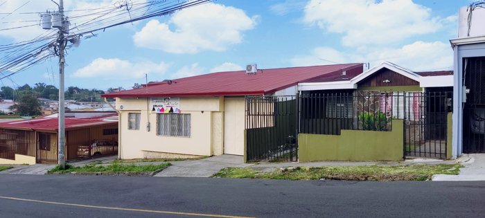 Se Vende, Casa, Guadalupe in Guadalupe, Goicoechea, San José — ₡ 74 800 000