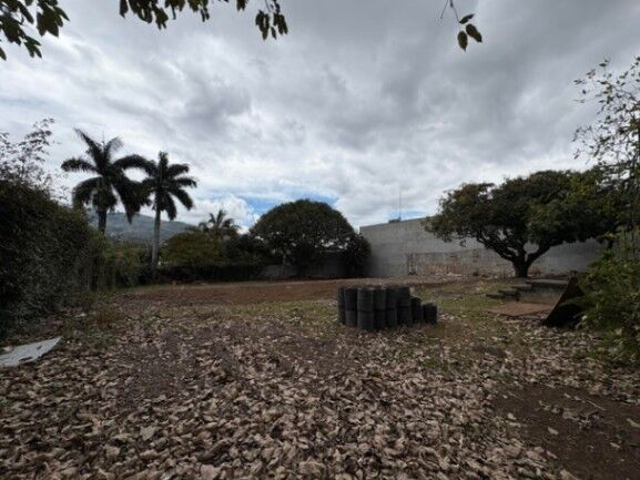 Se vende lote de 1,397m2 en San Rafael de Escazú 25-1402 en San Rafael, Escazú, San José — $1,300,000