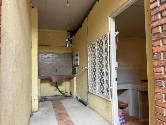 Venta de Local Comercial y Aptos en La Unión, Cartago. RAH 24-1449 en San Diego, La Unión, Cartago — $200,000