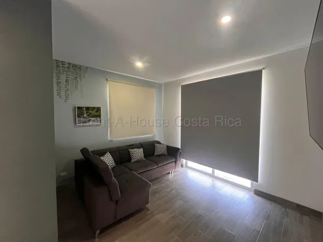 Venta de Propiedad AMUEBLADA en Dota-Jardín, San José. RAH 26-1923 in Jardín, Dota, San José — $470,000 - Photo 3 of 17