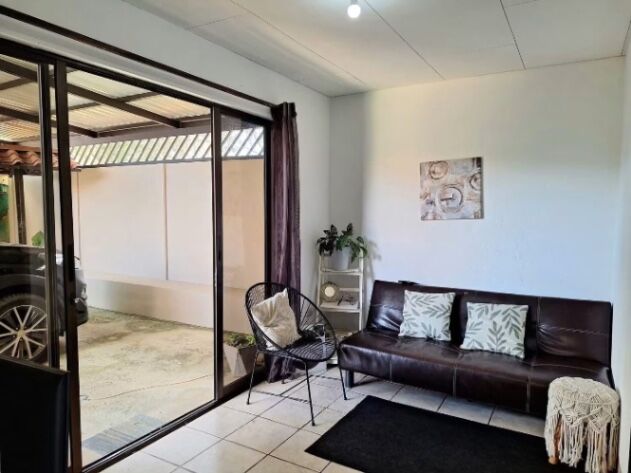 Linda casa en venta en barrio la brisas de Pérez Zeledón  en Daniel Flores, Pérez Zeledón, San José — ₡ 47 000 000