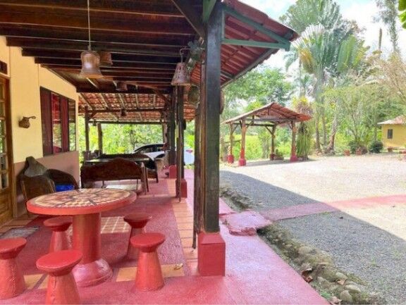 Se vende casa con mas de 9,400m2 de lote en Peñas Blancas 23-3095 en Peñas Blancas, San Ramón, Alajuela — $445,000