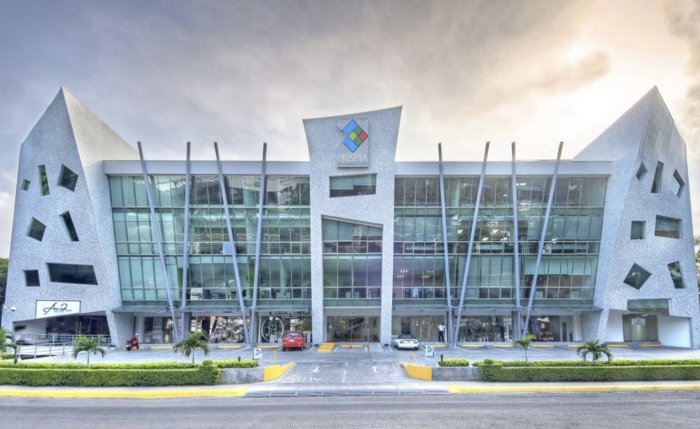 ALQUILO Oficina en el Oficentro PRISMA BUSINESS CENTER en San Rafael, Escazú, San José — $1,600