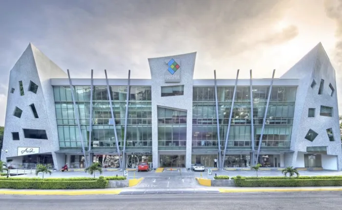 ALQUILO Oficina en el Oficentro PRISMA BUSINESS CENTER en San Rafael, Escazú, San José — $1,600