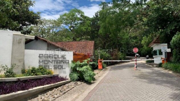 Venta de Lote en Residencial Montaña del Sol en Pozos de Santa Ana. RAH 27-123 in Pozos, Santa Ana, San José — $238,000