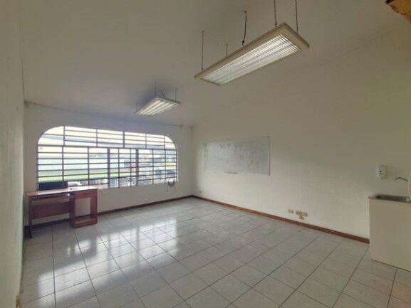 Alquiler de Local Comercial-Oficina en Heredia. RAH 26-1104 en Heredia — $250