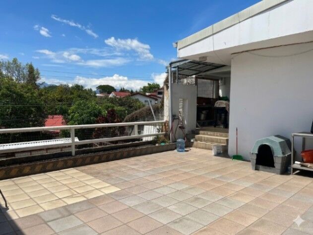 Casa en Venta en Escazú, Bello Horizonte in San Rafael, Escazú, San José — $585,000