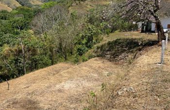 Lote con vistas hacia el pacifico ubicada 5 minutos de la pista 27 en Atenas, Alajuela — $80,000 - Foto 5 de 9