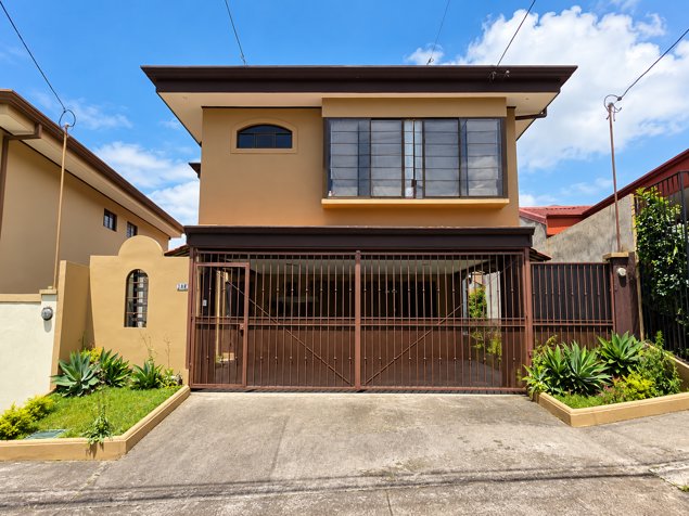 Casa en alquiler en Tres Ríos, Concepción. Amoblada. PVV10450046 in Concepción, La Unión, Cartago — $2,400