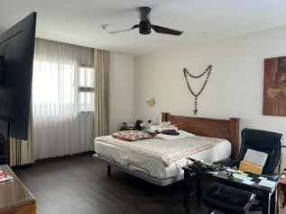 Venta de casa moderna con piscina interna en Santa Ana #26-713 GS en Uruca, Santa Ana, San José — $750,000 - Foto 3 de 12