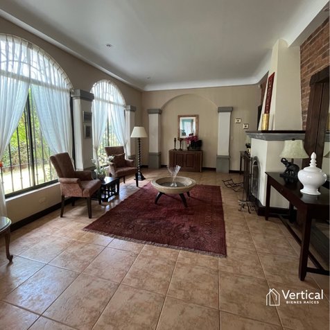 Venta de casa Colinas de Montealegre. condominio Guayacán Real en Tres Ríos, La Unión, Cartago — $1,250,000 - Foto 3 de 13