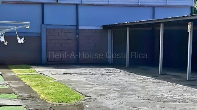 Venta de Edificio en La Trinidad, Alajuela. RAH 26-2276 in Alajuela — $1,050,000