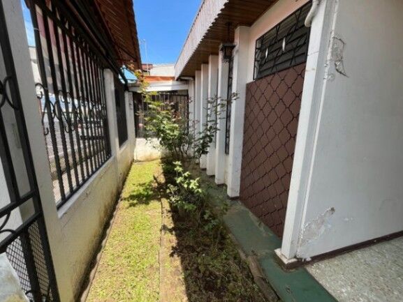 Casa en venta en Curridabat Centro en Curridabat, San José — ₡ 137 500 000