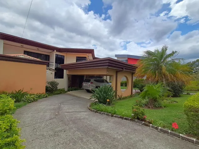 Sale Spectacular House in San Rafael de Heredia / Mls. 26-37 OFC JB in San Rafael, Heredia — $975,000