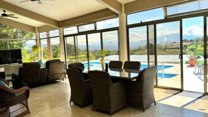 Casa en una comunidad rural muy privada con grandes vistas. en Atenas, Alajuela — $549,000 - Foto 3 de 16