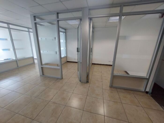 Alquiler de Oficina en Paseo Colôn, San José. RAH 25-1443 in Merced, San José — $1,100