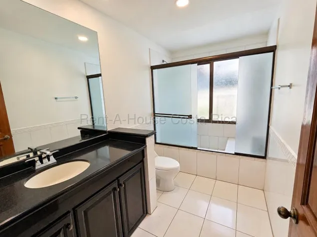 House for Rent in LOS LAURELES-Escazú. RAH 27-892 in San Rafael, Escazú, San José — $2,500 - Photo 2 of 10