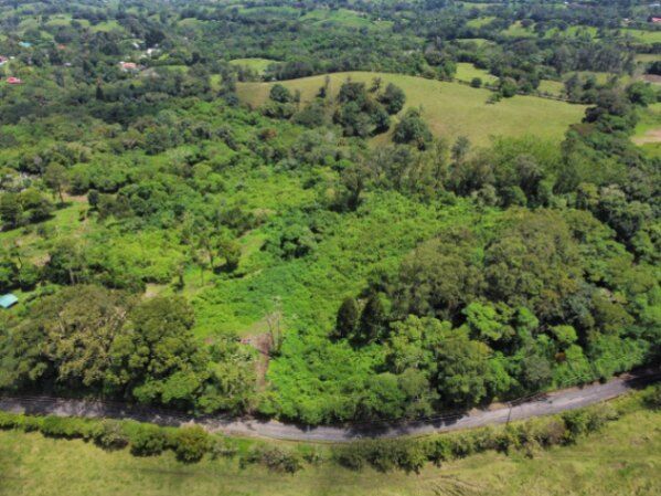Venta de Lote en Montes de Oca, San José. RAH 26-230 in San Rafael, Montes De Oca, San José — $950,000
