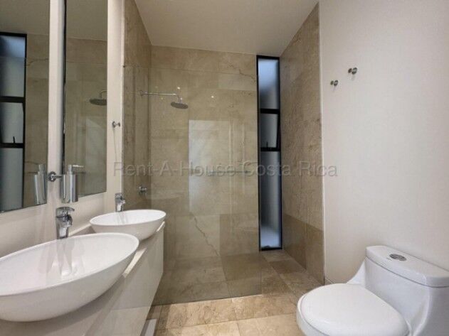 Alquiler de Casa en Pozos de Santa Ana. RAH 26-1654 en Pozos, Santa Ana, San José — $3,500