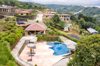 Casa en venta en Naranjo, amueblada, en comunidad cerrada en Cirrí Sur, Naranjo, Alajuela — $389,000 - Foto 2 de 38