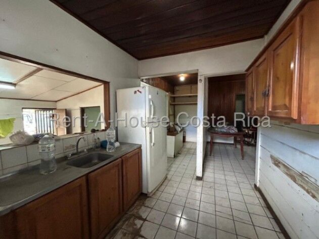Venta de Casa en Santa Ana. RAH 26-1477 in Santa Ana, San José — $500,000
