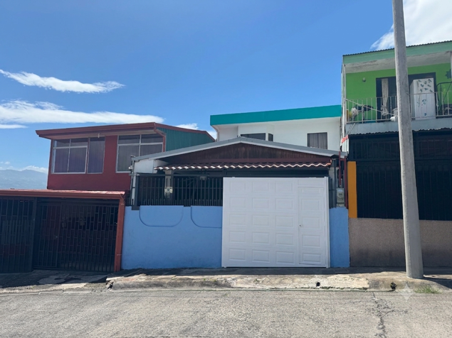 Venta de Casa en San Rafael Arriba de Desamparados en San Rafael Arriba, Desamparados, San José — ₡ 89 500 000