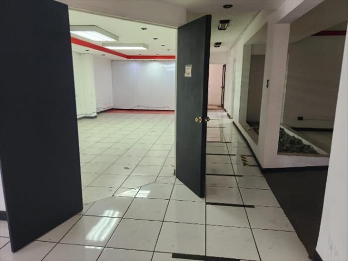 Alquiler o venta de propiedad para oficinas en Sabana Sur en Mata Redonda, San José — $2,500