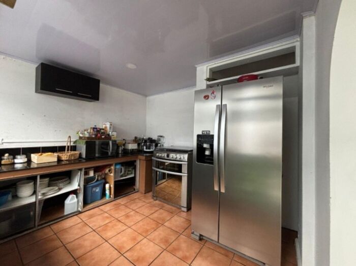 Casa amplia con ubicación estratégica entre Moravia y Goicoechea #25-1741 GS en Ipís, Goicoechea, San José — $200,000