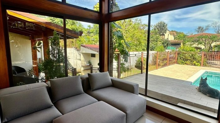 Casa estilo oasis ubicada en una area tranquila residencial en Atenas, Alajuela — $525,000 - Foto 3 de 11