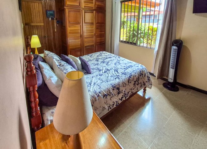 Casa de 3 Habitacciones Barrio Lourdes in Daniel Flores, Pérez Zeledón, San José — $159,999