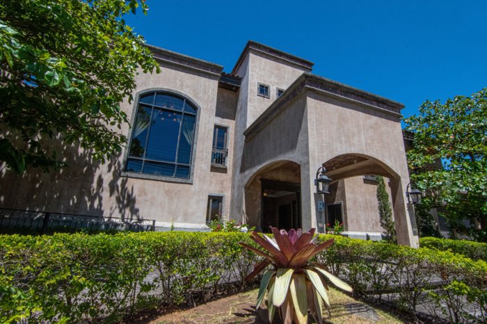 VENTA DE CASA AMUEBLADA, ALAJUELA, LA GUÁCIMA, HACIENDA LOS REYES en Alajuela — $1,150,000