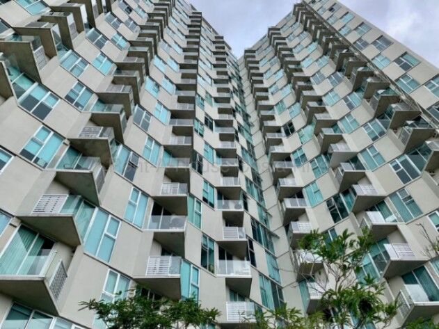 Venta de Apartamento AMUEBLADO en SECRET SABANA. RAH 27-165 en Mata Redonda, San José — ₡ 68 000 000