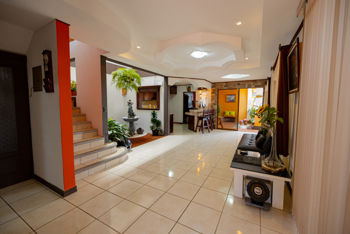 Se vende casa en Concepción de San Rafael de Heredia, Costa Rica in Concepción, San Isidro, Heredia — 158 000 000 ₡ - Photo 4 of 33