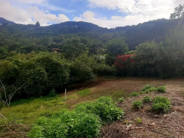 Venta de Magnifico Lote de Terreno en Escazú / Mls. 26-797 OFC JB en Escazú, San José — $195,000