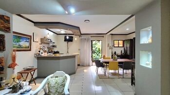 SE VENDE CASA EN CONDOMINIO CERCA DEL AEROPUERTO CON MAXIMA PRIVACIDAD Y ESPACIO EXTRA en Llorente, Flores, Heredia — 142 000 000 ₡ - Foto 5 de 35
