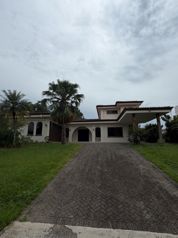 Casa en Venta - Los Reyes, La Guacima.