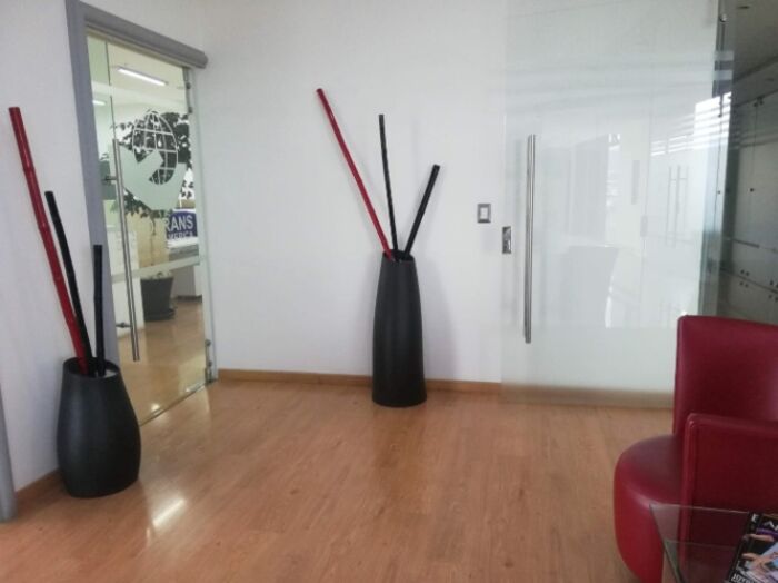 Oficina en Alquiler en Escazú, San José. RAH 23-532 en Escazú, San José — $2,924
