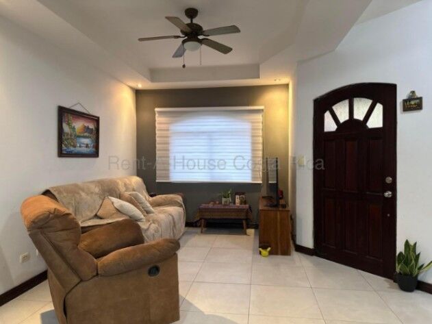 Venta de Casa en San Francisco de Heredia. en San Francisco, Heredia — ₡ 115 000 000
