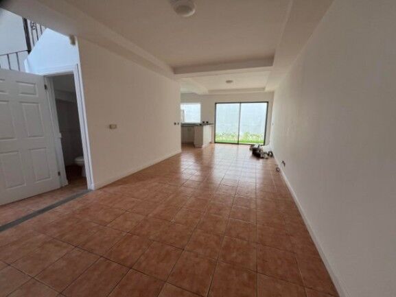MLS-25-2026 VENTA CASA SANTA ANA SAN JOSE in Santa Ana, San José — $150,000