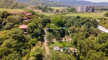 Lote en Playa Jacó listo para construir in Jacó, Garabito, Puntarenas — $106,960 - Photo 3 of 9