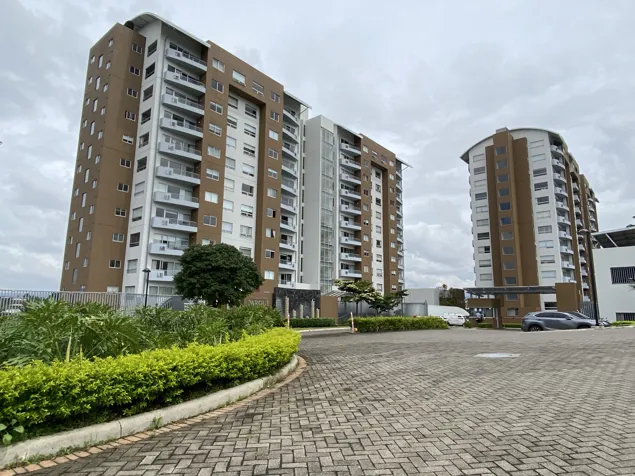 VENTA DE INVERSION, PENTHOUSE, SAN JOSE, SABANA NORTE in Mata Redonda, San José — $1,750