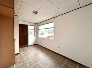 VENTA DE EDIFICIO CON 3 APARTAMENTOS, DULCE NOMBRE, LA UNIÓN en Dulce Nombre, La Unión, Cartago — $178,000 - Foto 2 de 15